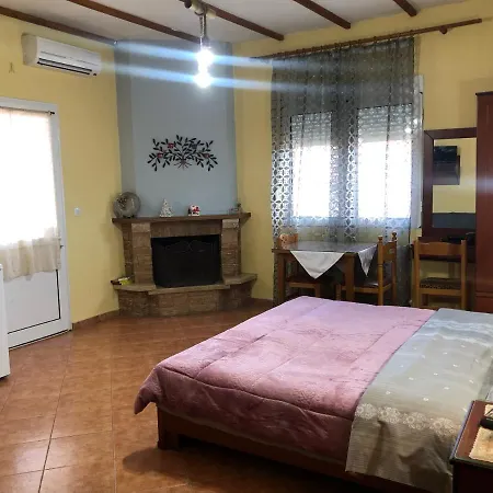 Alexandros Πανσιόν Όρμα